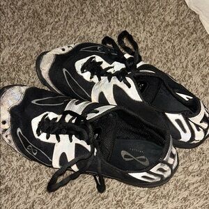NFINITY Black CHEER shoes